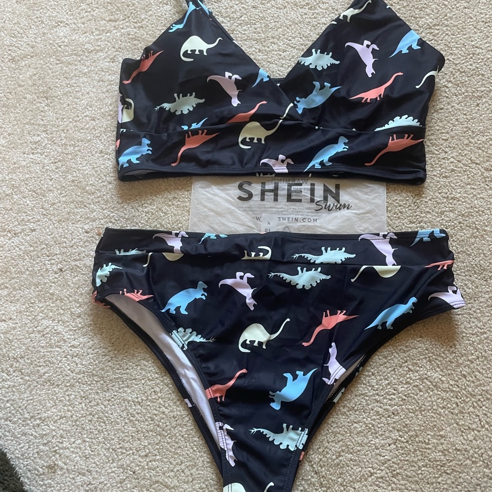 SHEIN Black Dinosaur Print Women’s Bikini Set